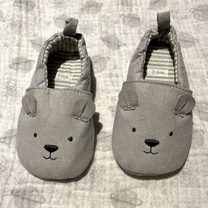 Carters Infant shoe (never worn)